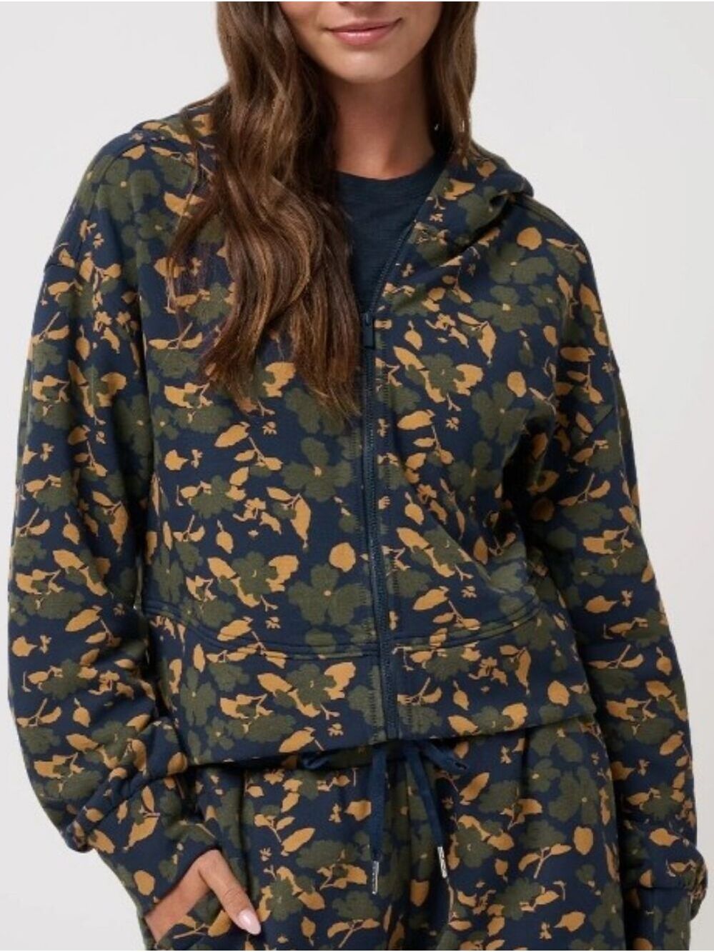 Travis Mathew Womens Navy Blazer Floral Multi Sz Med NWT
